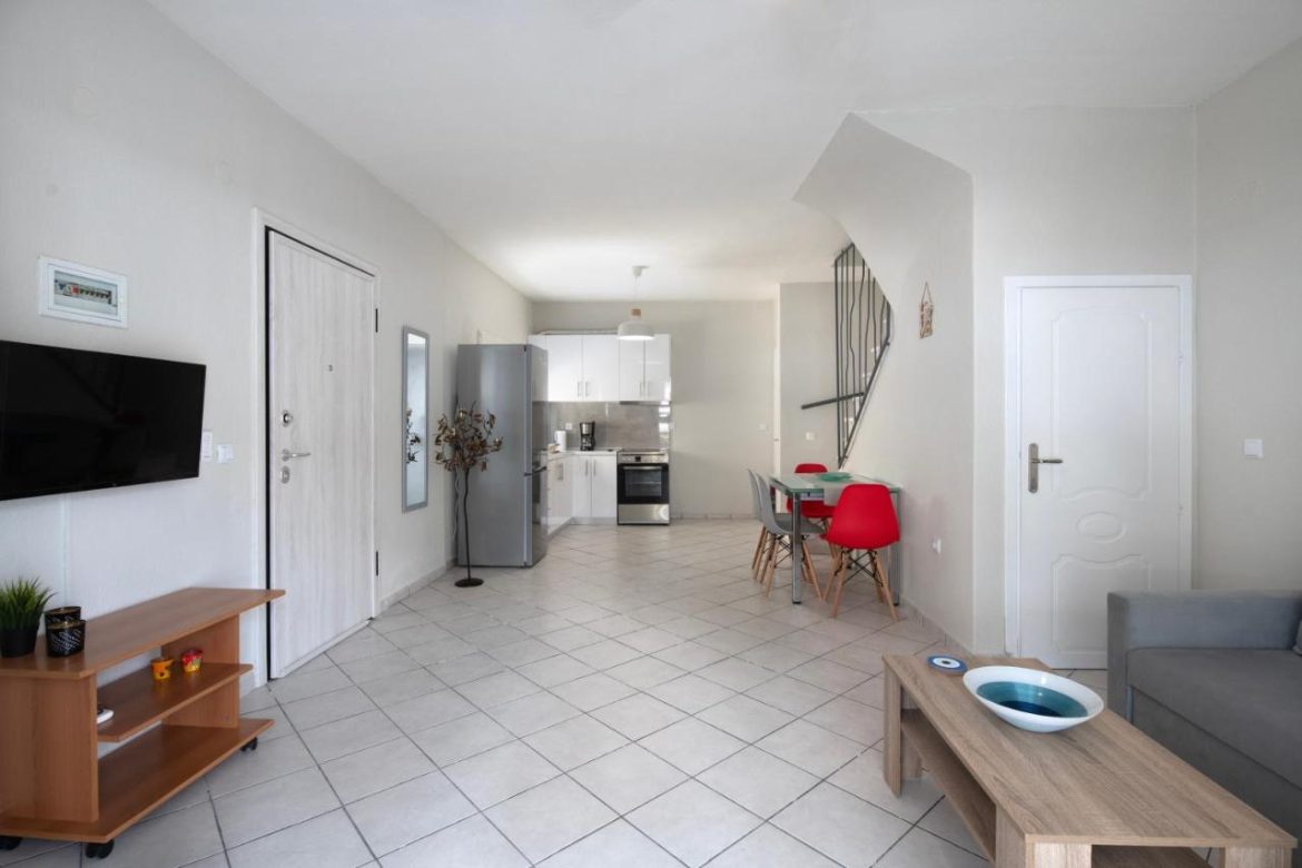 N&J Apartment 1 by Booking Kottas