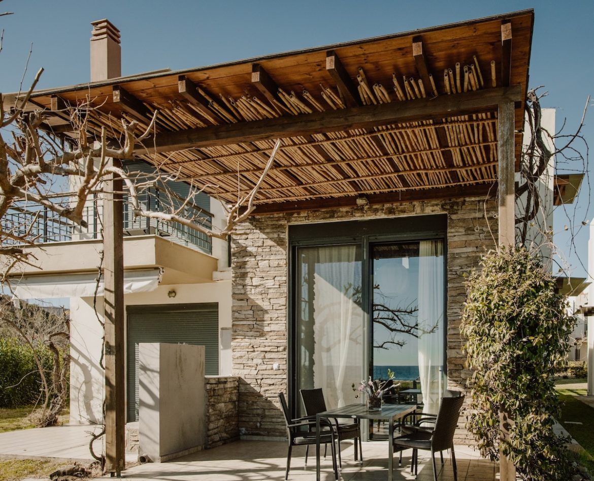 Pelagos Paradise Seafront Villa by Booking Kottas